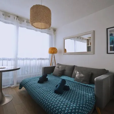 Au Calme Renove & Climatise En Plein Centre Du Port Apartment *