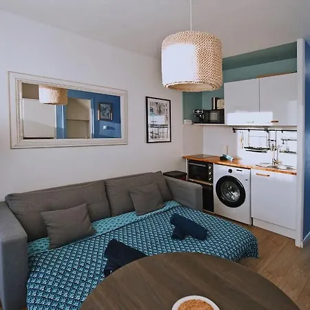 Au Calme Renove & Climatise En Plein Centre Du Port Apartment *